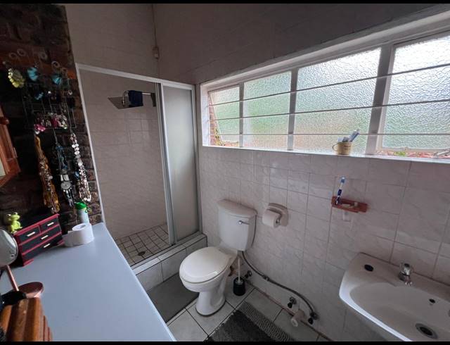 4 BEDROOM HOUSE FOR SALE IN VAAL MARINA